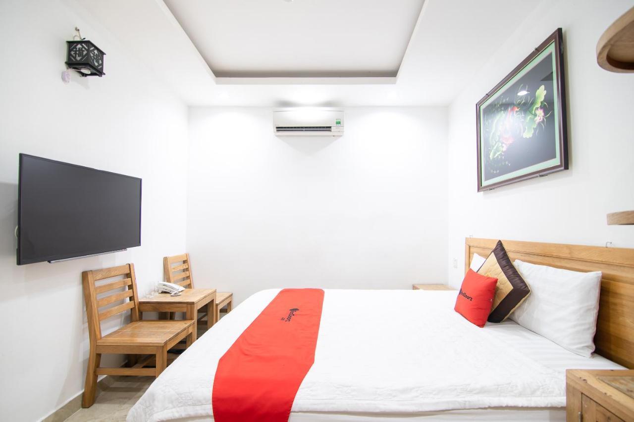 Reddoorz Plus New Sun Hotel Ho-Chi-Minh-Stadt Exterior foto