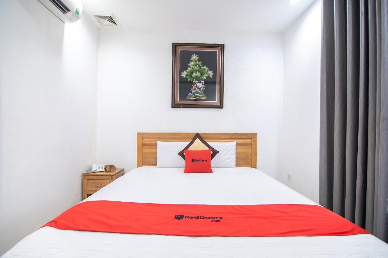 Reddoorz Plus New Sun Hotel Ho-Chi-Minh-Stadt Exterior foto